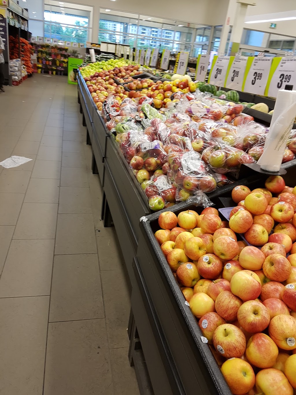 FreshCo Jane & Finch | 3925 Jane St, North York, ON M3N 2K1, Canada | Phone: (416) 398-8260