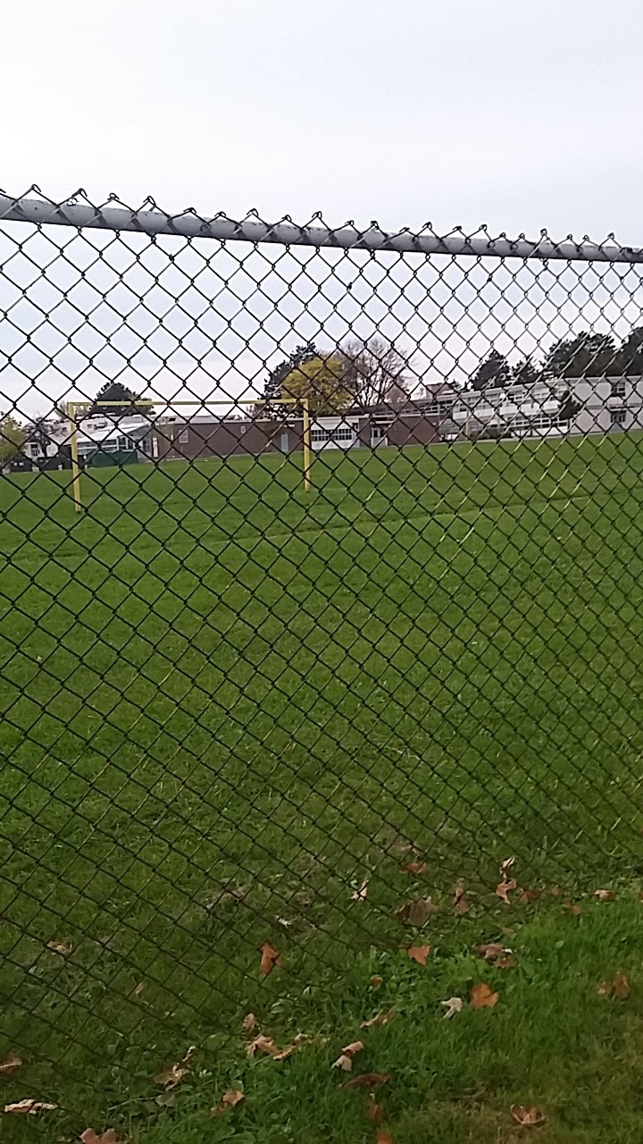 Don Mills Collegiate Institute 15 The Donway E, North York, ON M3C 1X6, Canada Don Mills Collegiate Institute 15 The Donway E, North York, ON M3C 1X6, Canada