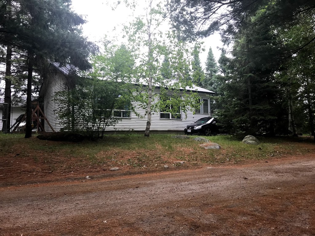 PresquIle Cottages | 1203 ON-64, Alban, ON P0M 1A0, Canada | Phone: (705) 857-2195