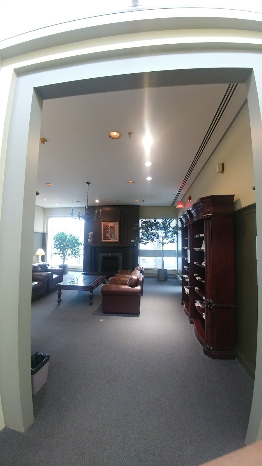Bibliothèque publique Eleanor London Côte Saint-Luc | 5851 Boul Cavendish, Côte Saint-Luc, QC H4W 2X8, Canada | Phone: (514) 485-6900
