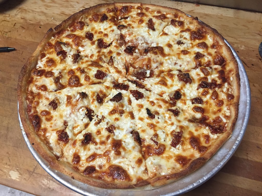 Golden Pizza | 1201 Broadview Ave, East York, ON M4K 2T1, Canada | Phone: (416) 425-3787