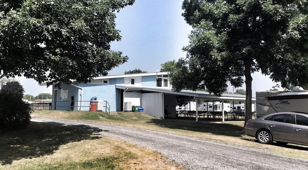 Iroquois Campground | 11 Carman Rd, Iroquois, ON K0E 1K0, Canada | Phone: (613) 652-2506