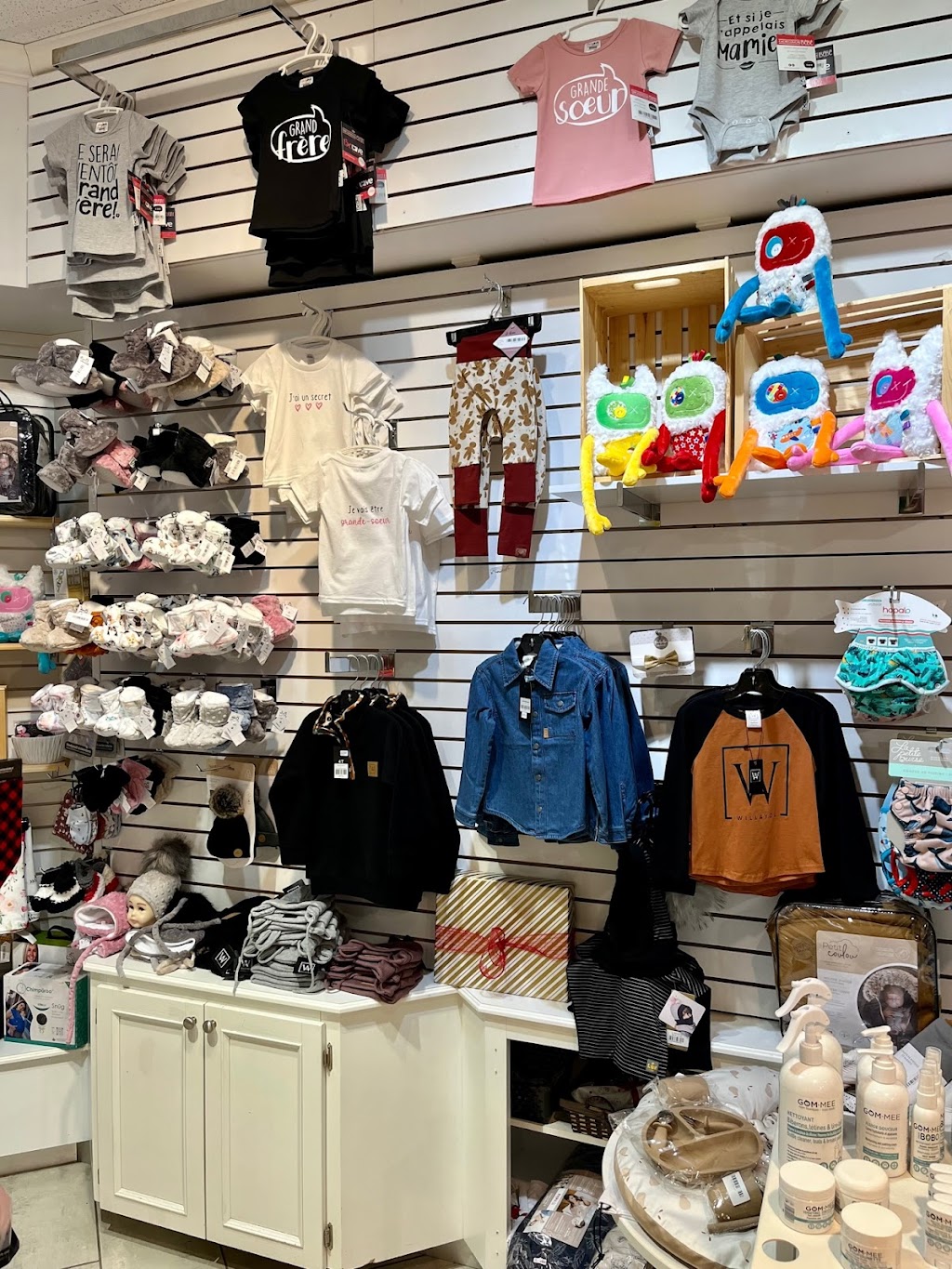 Création Cayalou | 705 Avenue du Pont N, Alma, QC G8B 6T5, Canada | Phone: (418) 442-0203