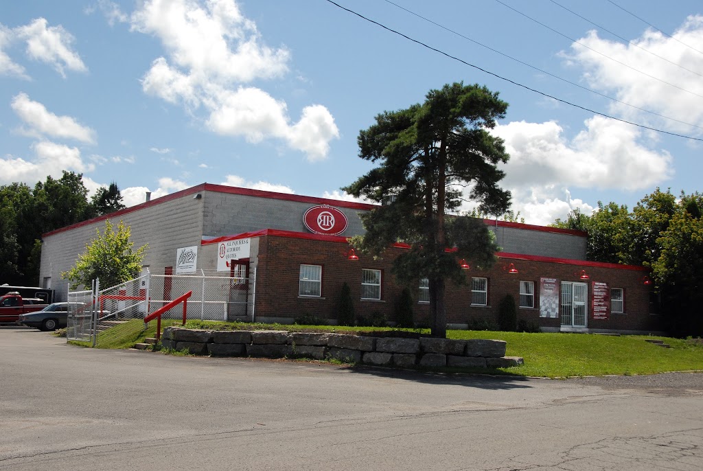 Radical Automotive Group Inc / Radical Restoration | 2315 Industrial Park Rd, Innisfil, ON L9S 3W1, Canada | Phone: (705) 241-3901
