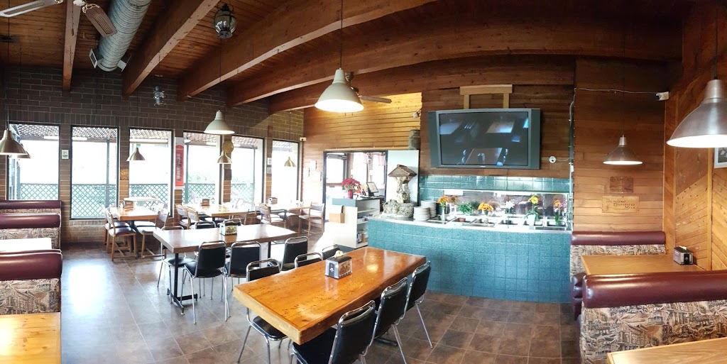 Michaels Family Restaurant | 37165 Lougheed Hwy, Deroche, BC V0M 1G0, Canada | Phone: (604) 820-2399