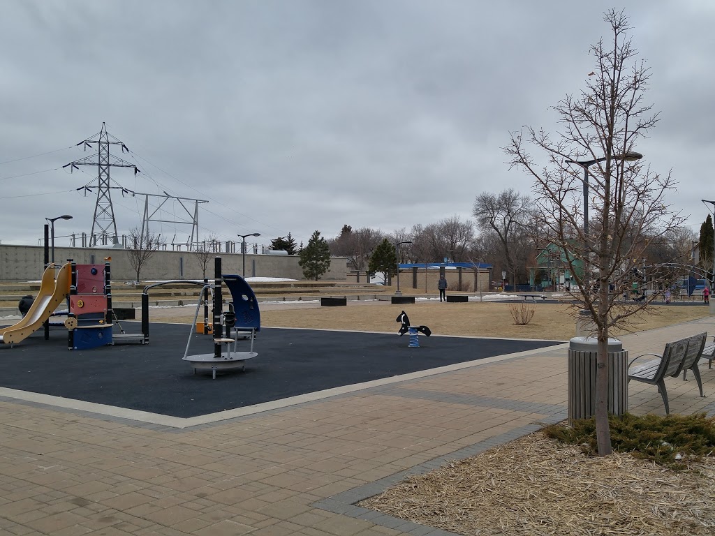 Isinger Park | 236 Sonnenschein Way, Saskatoon, SK S7M 1N7, Canada