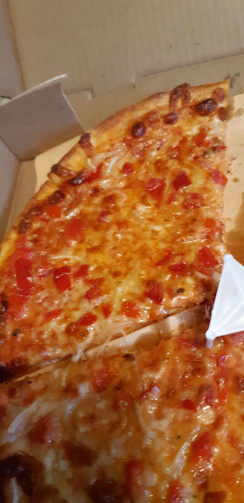 Angelinas Pizzeria | 312 King St, Welland, ON L3B 3K1, Canada | Phone: (905) 788-3700
