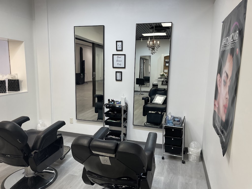 Fashion Brows | 2305 McPhillips St, Winnipeg, MB R2V 3E1, Canada | Phone: (204) 999-8630