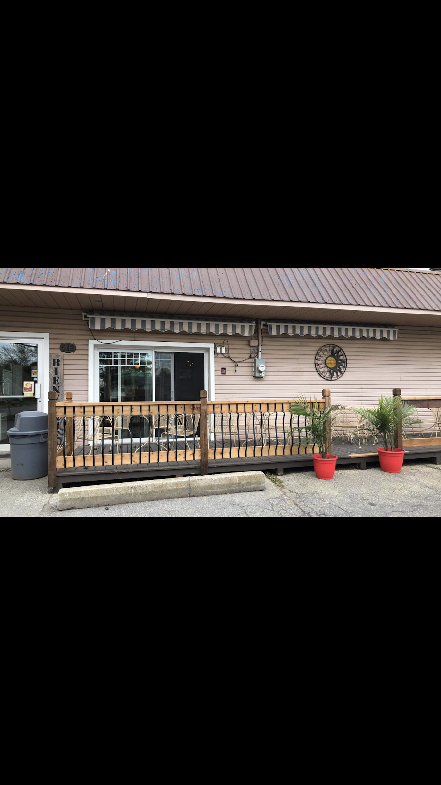 Restaurant Les Cousines Enr | 512 Rue Sainte Élisabeth, Saint-Hugues, QC J0H 1N0, Canada | Phone: (450) 794-2525