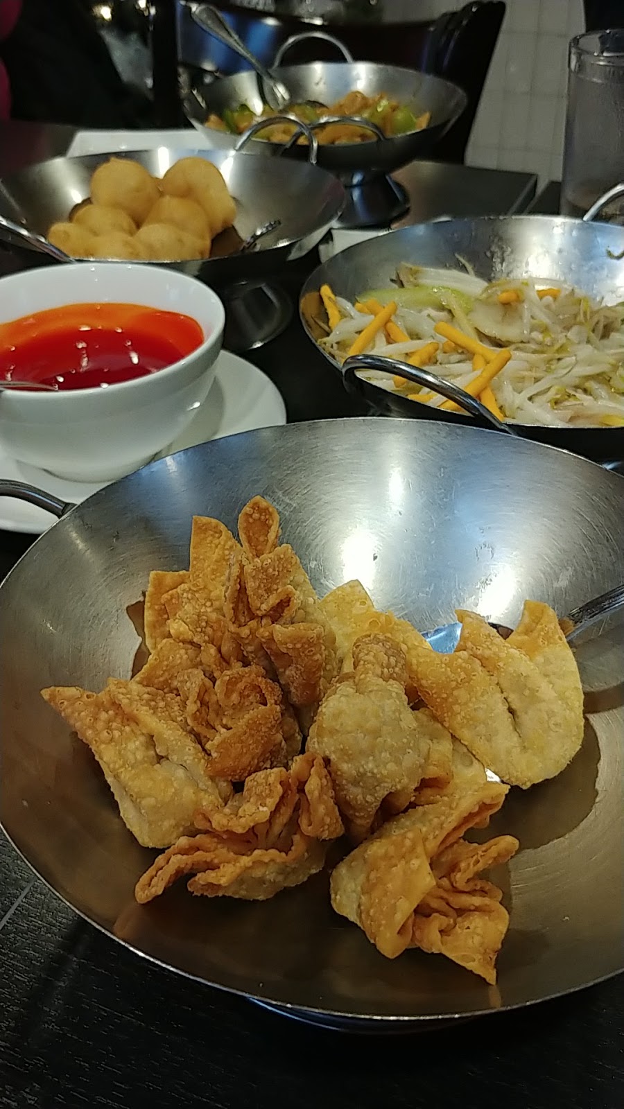 Hoys Of Simcoe Restaurant | 71 Queensway East, Simcoe, ON N3Y 4L8, Canada | Phone: (519) 426-1936
