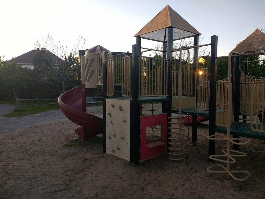 Finchley Park | 7 Finchley Dr, Nepean, ON K2J 4Z1, Canada