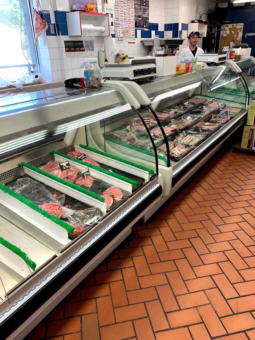 Ellas Meat Market Ltd | 674 Pape Ave, Toronto, ON M4K 3S5, Canada | Phone: (416) 461-1211