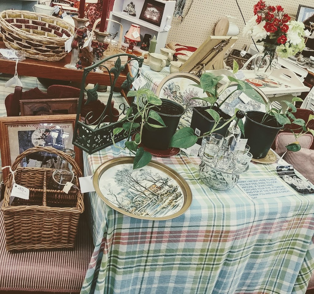 Salisbury Indoor Flea Market | 3138 Main St, Salisbury, NB E4J 2L6, Canada | Phone: (506) 899-0408