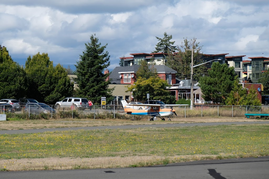 Courtenay Airpark (CAH3) | 100 20th St, Courtenay, BC V9N 8B1, Canada | Phone: (250) 334-8545