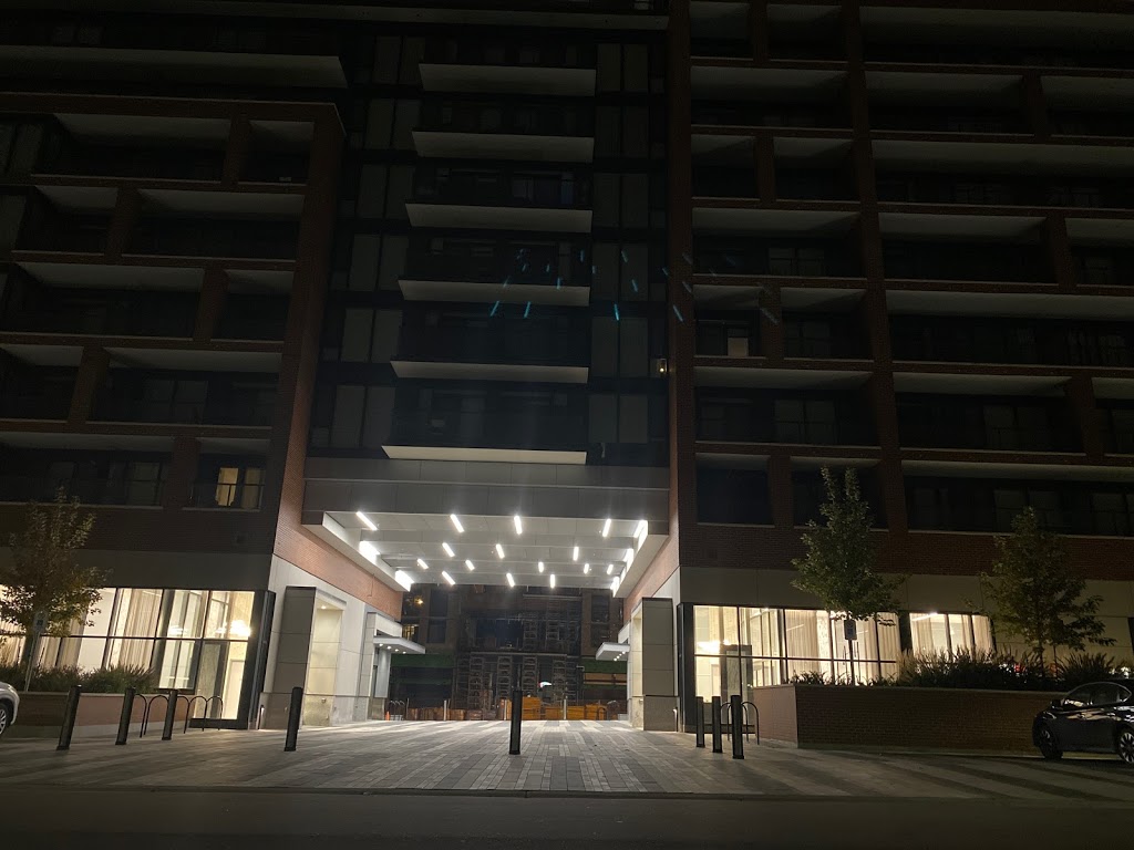 Indigo Condominiums In Maple | 99 Eagle Rock Way, Maple, ON L6A 4E2, Canada | Phone: (905) 553-1086
