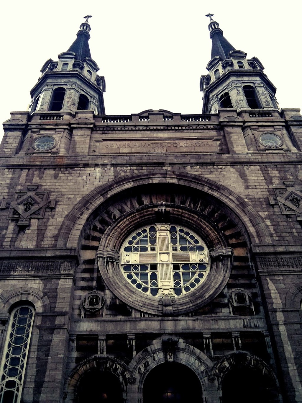 Église Notre-Dame-des-Sept-Douleurs de Montréal | 4155 Rue Wellington, Verdun, QC H4G 1V8, Canada | Phone: (514) 761-3496