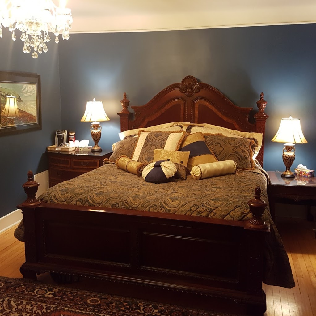 Monroe House | 8A Forest Rd, St. Johns, NL A1C 2B9, Canada | Phone: (709) 235-1946