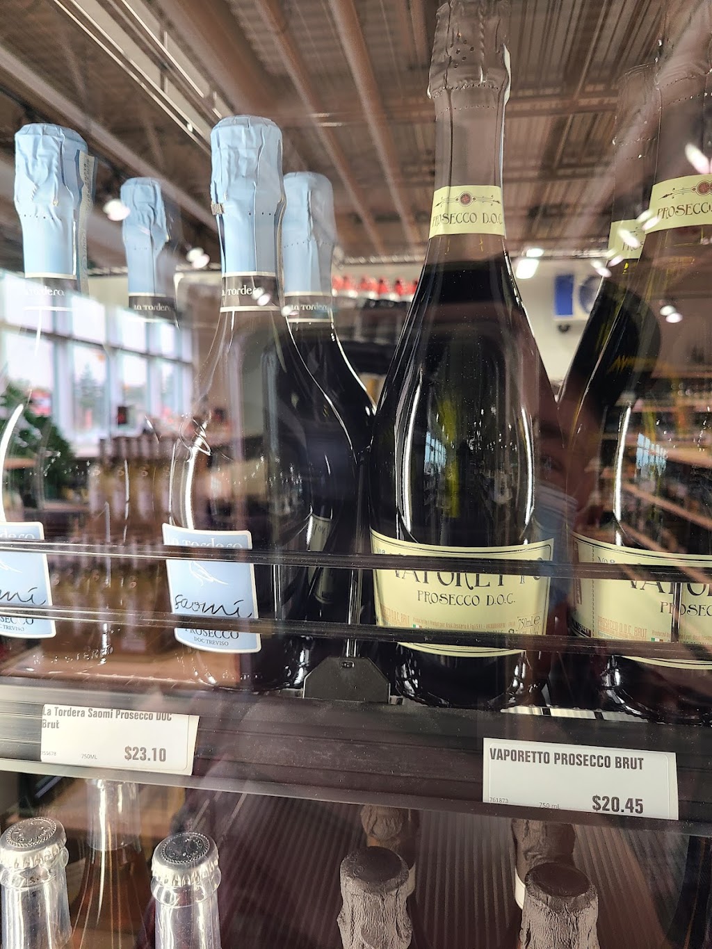 5 Vines Wine, Craft Beer & Spirits - Wildwood Store | 4620 Bow Trail SW Unit 110, Calgary, AB T3C 2G6, Canada | Phone: (587) 353-2011