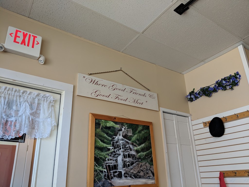 Brendas Homestyle Cookin | 125 Main St, Newport, VT 05855, USA | Phone: (802) 487-9372