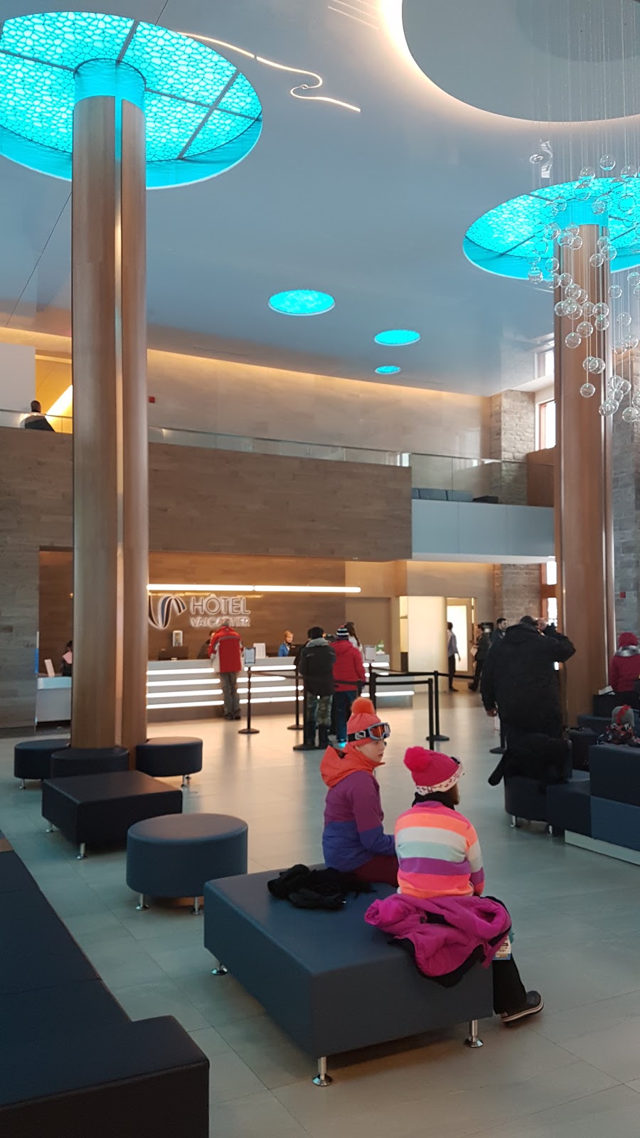 Hôtel de Glace | 1860 Boulevard Valcartier, Saint-Gabriel-de-Valcartier, QC G0A 4S0, Canada | Phone: (418) 844-2200