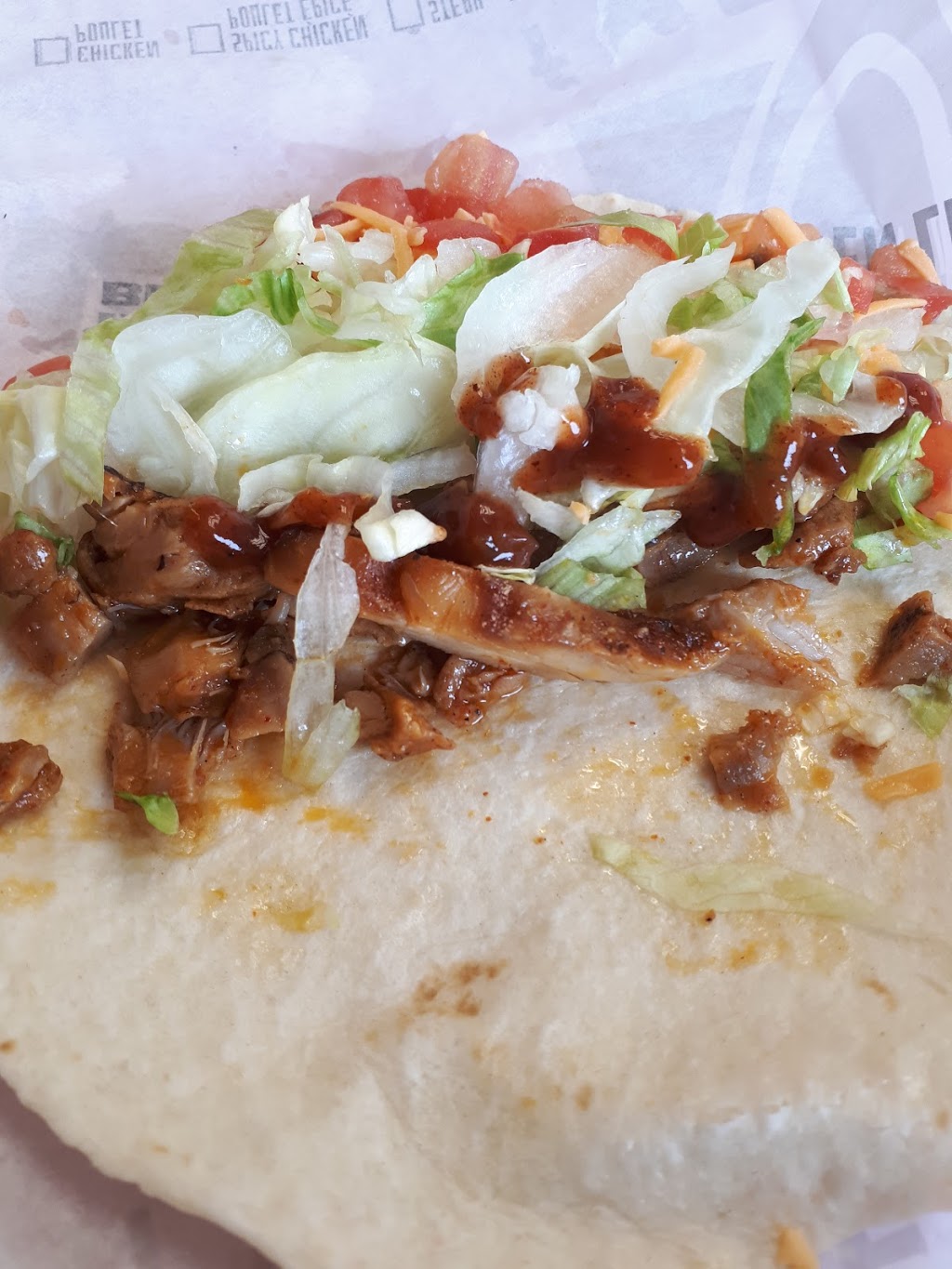 Taco Bell | 744 Queenston Rd, Hamilton, ON L8G 1A4, Canada | Phone: (905) 573-0733