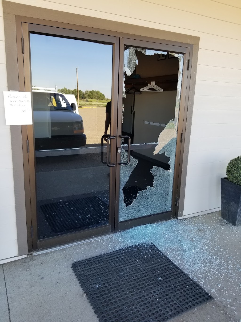 Express Windows & Doors LTD | 5505 64 Ave, Taber, AB T1G 2A1, Canada | Phone: (403) 223-4009