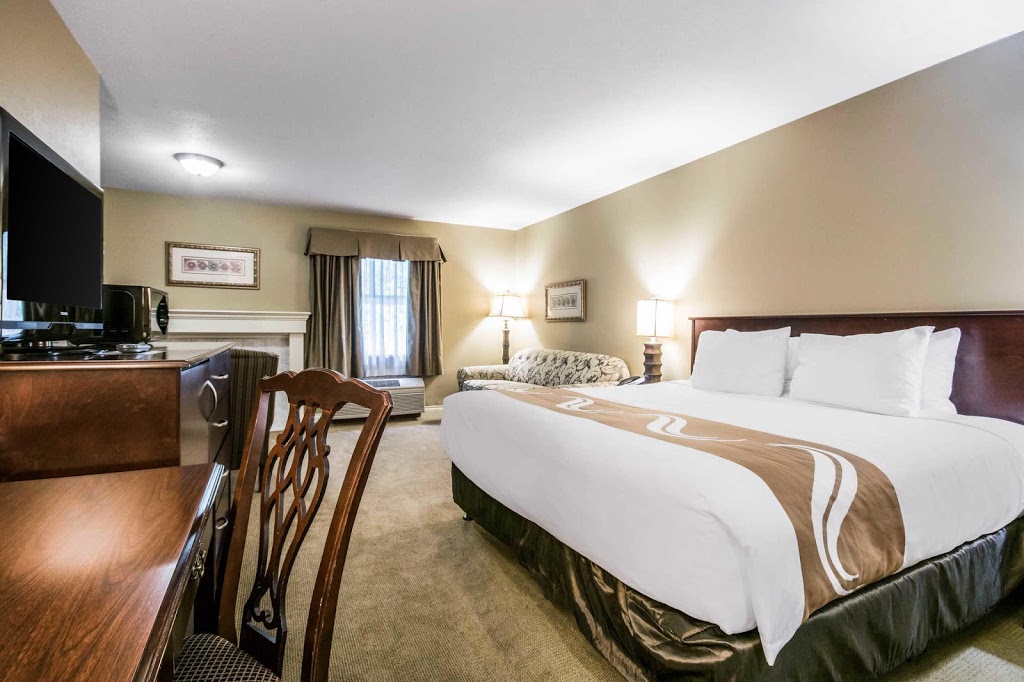 Quality Hotel & Conference Centre | 36035 N Parallel Rd, Abbotsford, BC V3G 2C6, Canada | Phone: (604) 870-1050