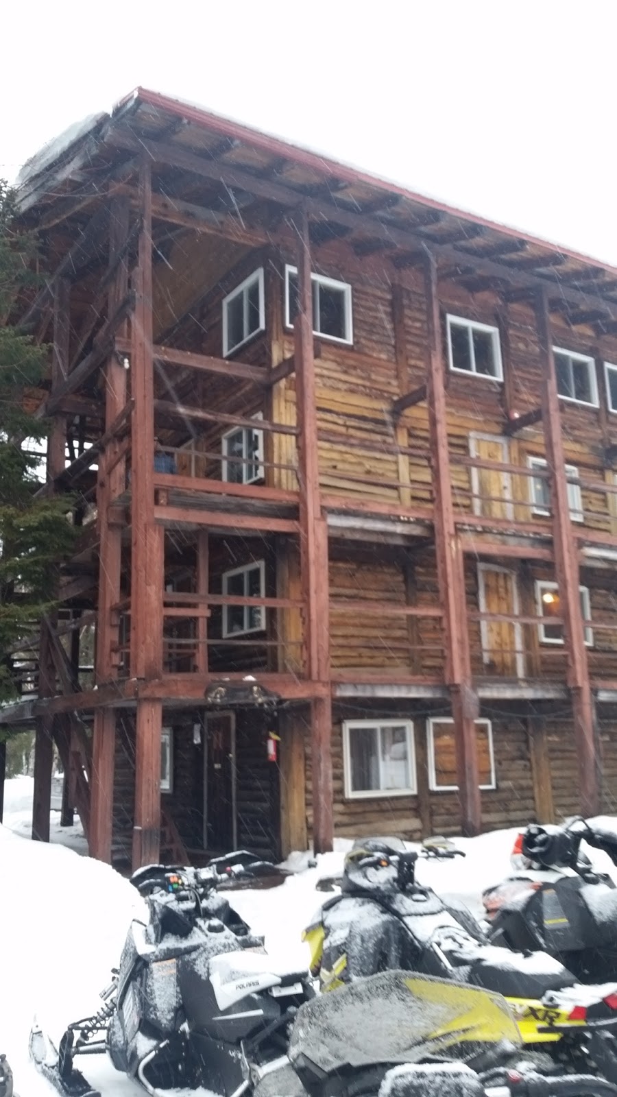 Sportsman's Lodge Wilderness Resort 240 Kukagami Lake Rd, Wahnapitae