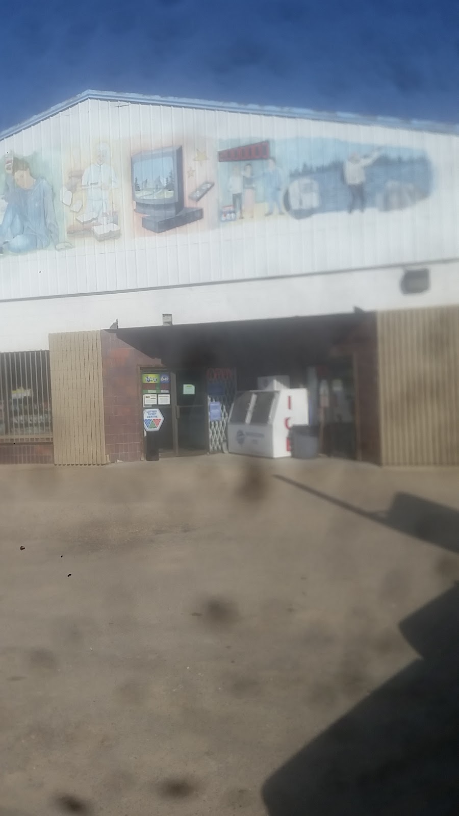 Poplar Ridge Grocery Store | 6402 50 Ave, Drayton Valley, AB T7A 1S8, Canada | Phone: (780) 542-3001