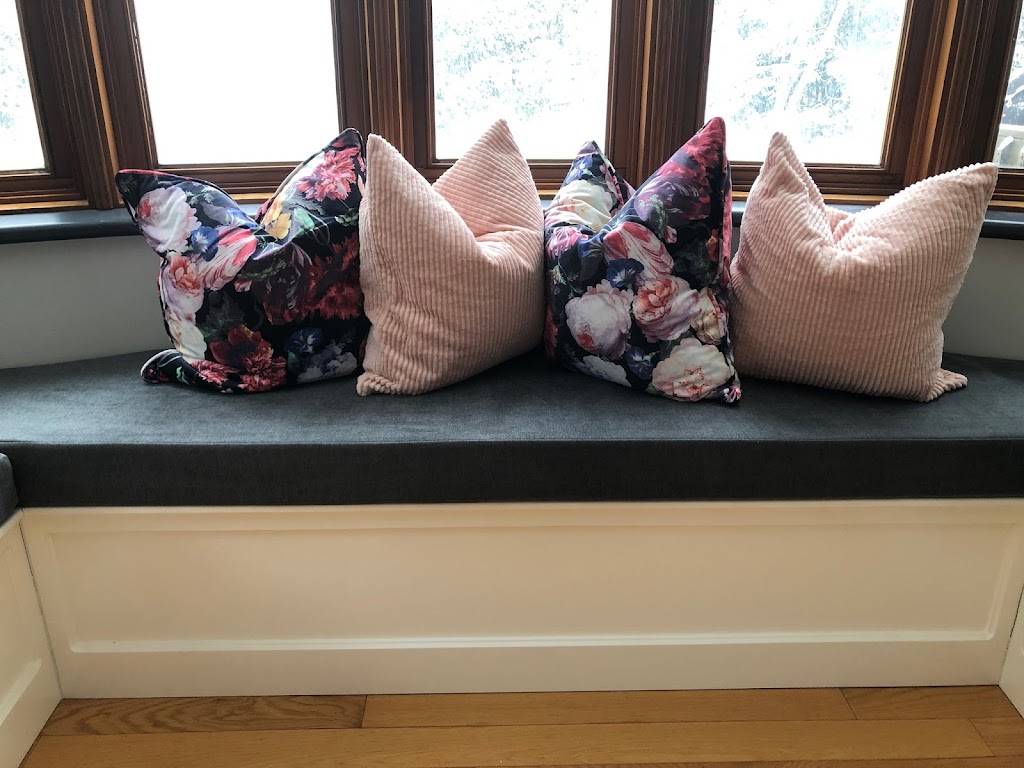 Bree Sewing Studio | 839 Rue Radisson, Saint-Lazare, QC J7T 2A5, Canada | Phone: (514) 224-3025