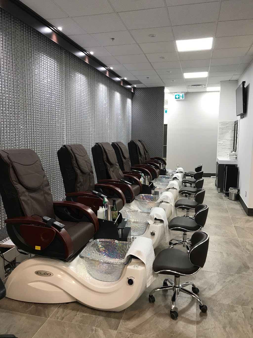 Beautique Bar | 2900 Warden Ave Unit 244, Scarborough, ON M1W 2S8, Canada | Phone: (647) 770-5232