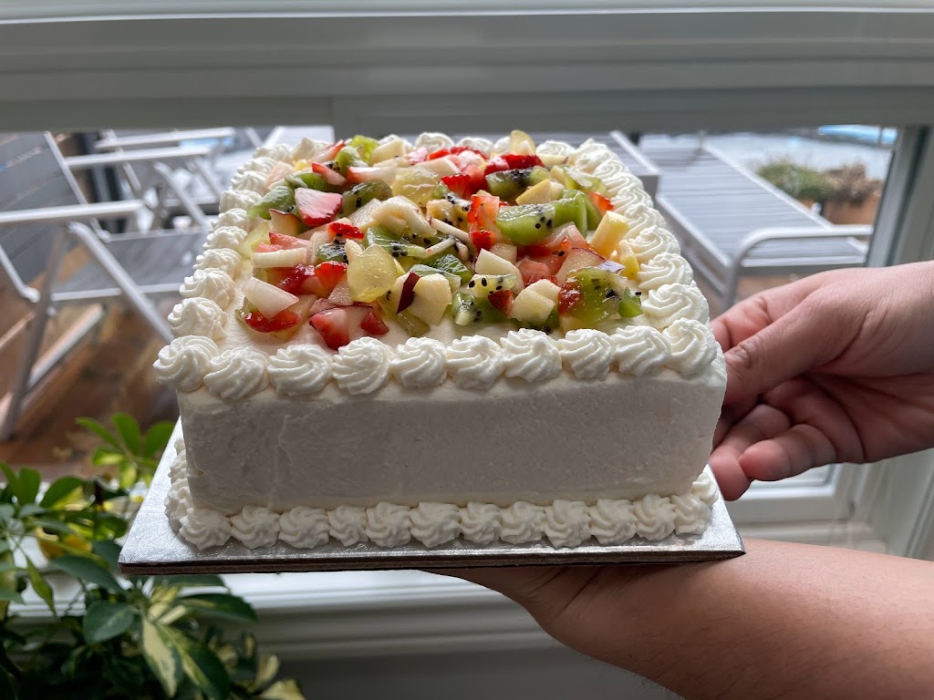 Dessertelicious | 878 Weber St N, Waterloo, ON N2V 4G8, Canada | Phone: (519) 497-3645