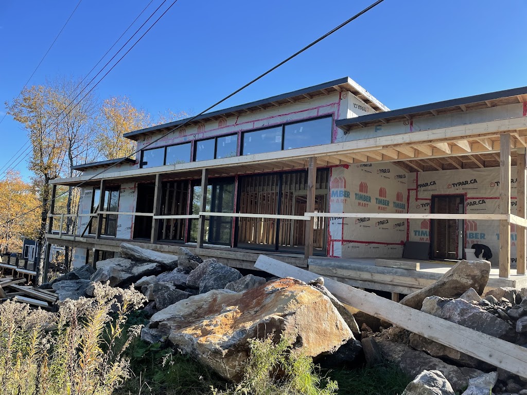 Big Kahuna Contracting | 8016 ON-11, Orillia, ON L3V 6H3, Canada | Phone: (705) 329-4949
