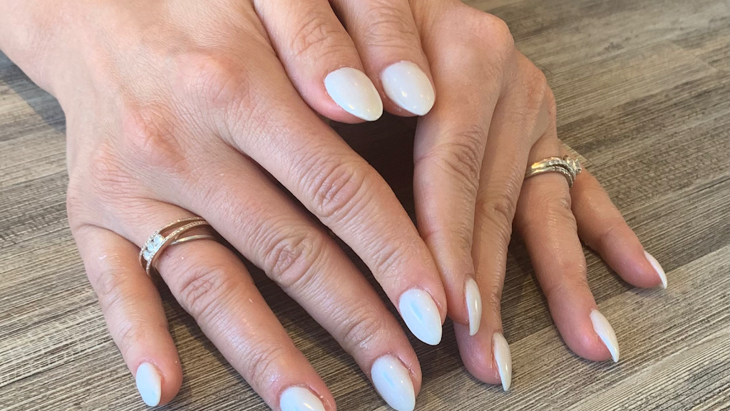 Sophie Tremblay Technicienne En Pose D’Ongles | 760 Bd Sir-Wilfrid-Laurier, Mont-Saint-Hilaire, QC J3H 4X6, Canada | Phone: (514) 622-7066