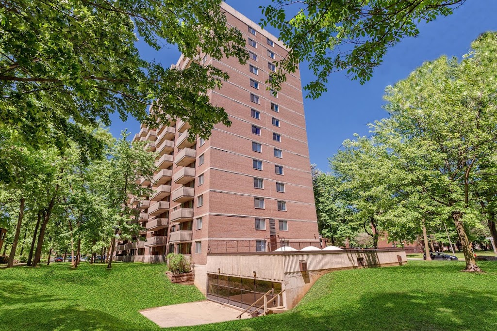 Hi-Rise 4 | 700 Rue de Gaspé, Verdun, QC H3E 1H2, Canada | Phone: (514) 769-8982