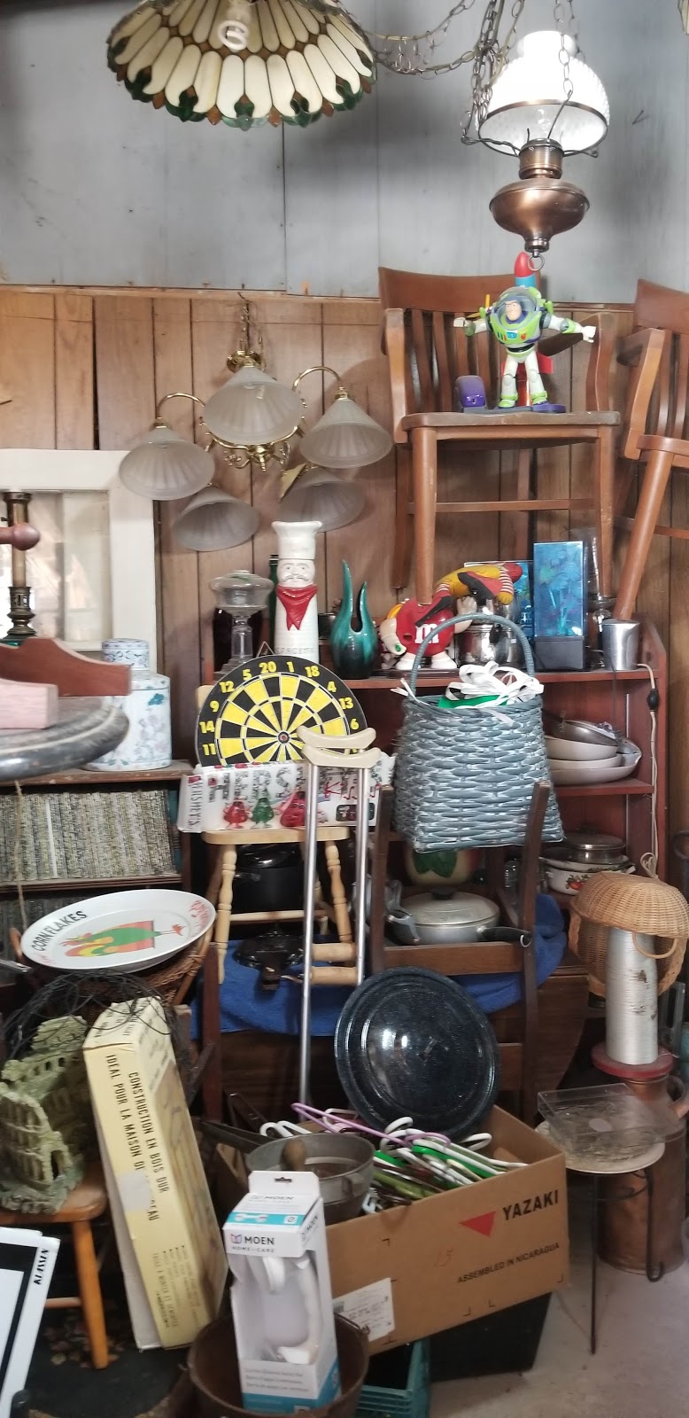 Barn Sale | 719 Seacliff Dr, Kingsville, ON N9Y 2K8, Canada | Phone: (519) 733-3592