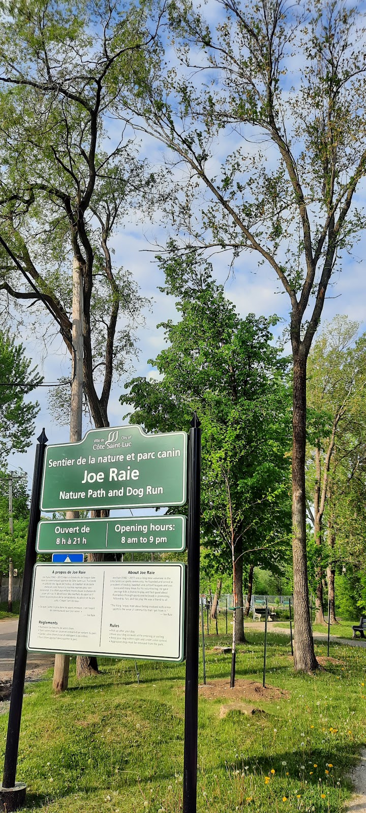 Joe Raie Nature Path and Dog Run | 8182 Chem. Wavell, Côte Saint-Luc, QC H4W 1M3, Canada | Phone: (514) 485-6806