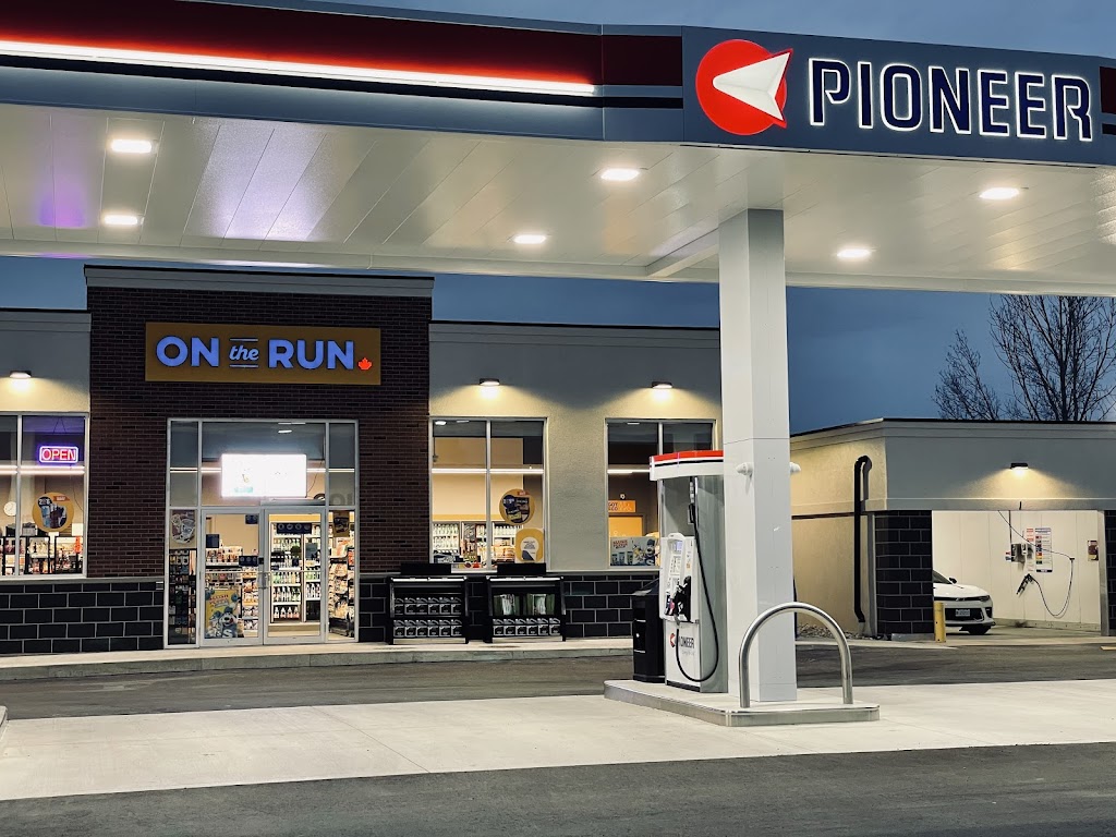 Pioneer Gas Station | 63 McNaughton Ave, Wallaceburg, ON N8A 1R7, Canada | Phone: (519) 626-8525
