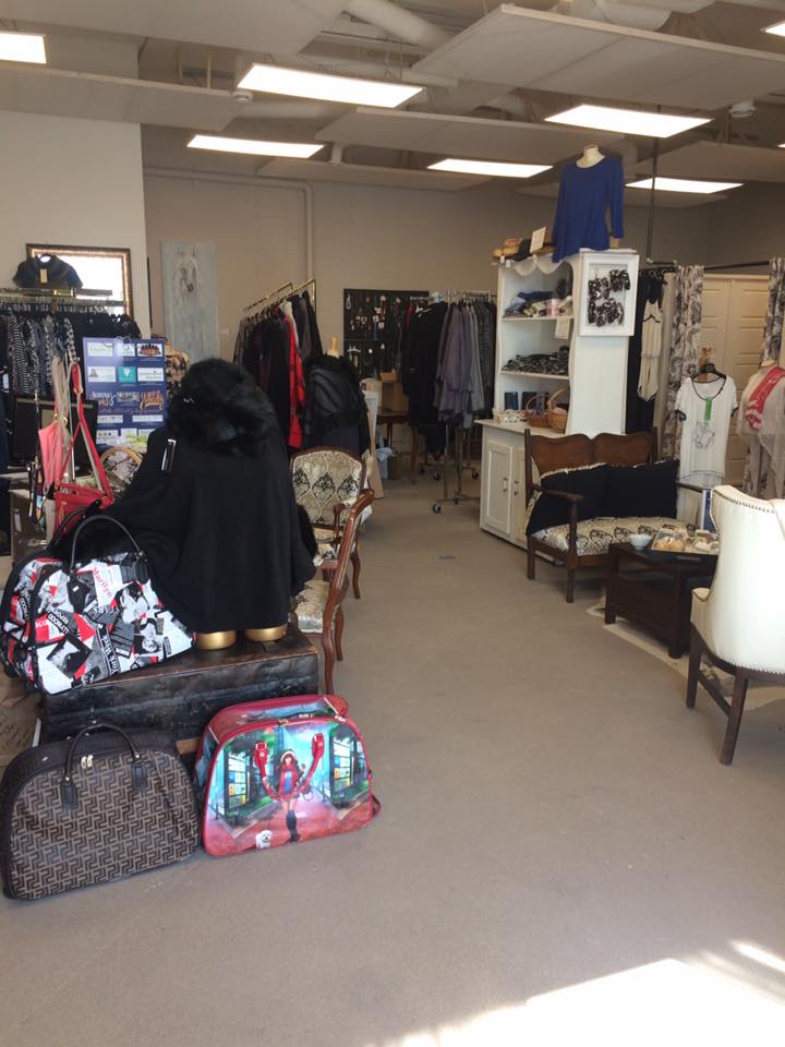 Yolandas Fashion Boutique | 5471 ON-6 unit b, Guelph, ON N1H 6J2, Canada | Phone: (519) 341-5560