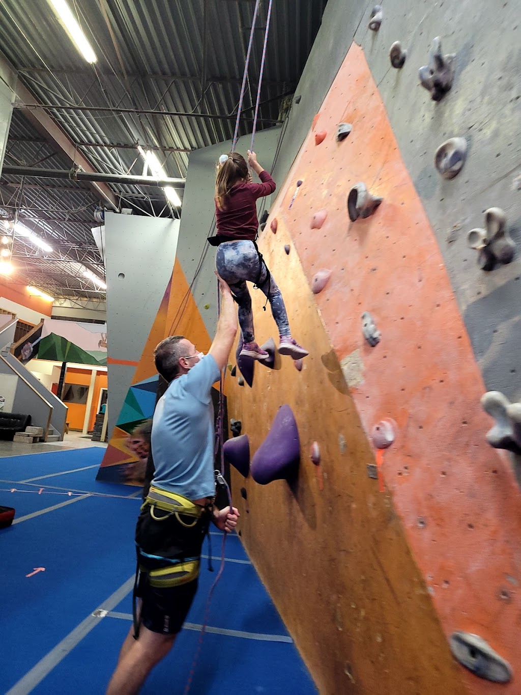 Vertical Adventures | 77 Paramount Rd, Winnipeg, MB R2X 2W6, Canada | Phone: (204) 632-5001