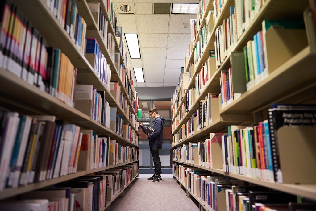 Collège Universel - Campus Gatineau | 101 Rue Saint-Jean-Bosco suite a-2322, Gatineau, QC J8Y 3G5, Canada | Phone: (819) 503-2400
