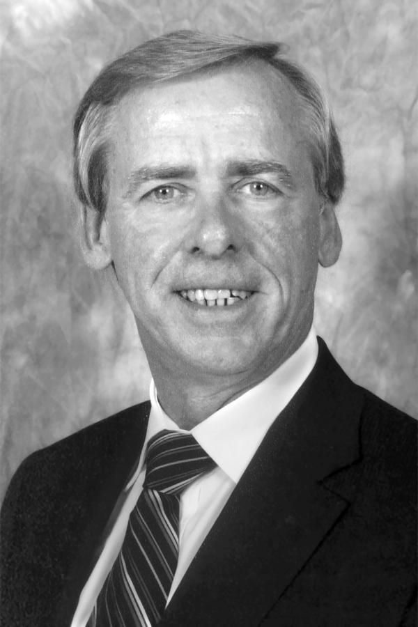Edward Jones - Financial Advisor: Bruce D Hotrum | 3019 Kingston Rd, Scarborough, ON M1M 1P1, Canada | Phone: (416) 265-5264