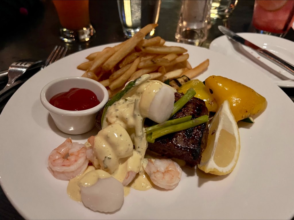 The Keg Steakhouse + Bar - Park Royal | 731 Main St Unit 110, West Vancouver, BC V7T 0A5, Canada | Phone: (604) 922-1387