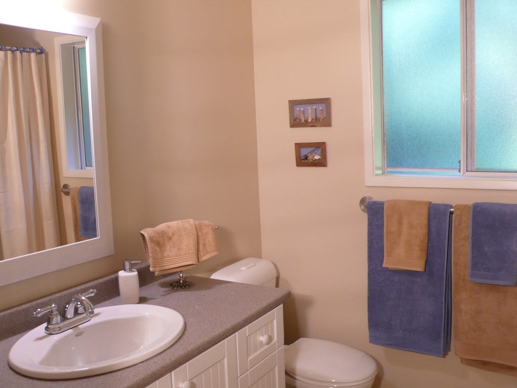 Discovery Place Retreat | 1556 Park Ave, Roberts Creek, BC V0N 2W2, Canada | Phone: (604) 885-0405