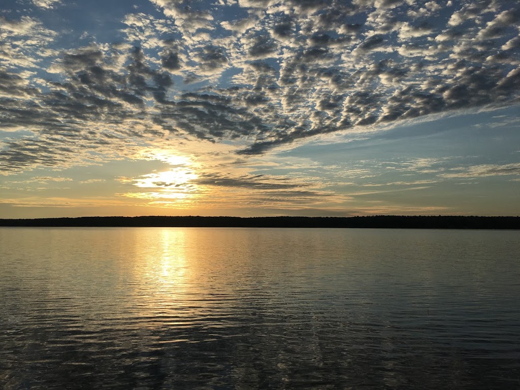 Scotsman Point Resort | 467 Six Foot Bay Rd, Buckhorn, ON K0L 1J0, Canada | Phone: (705) 657-8630