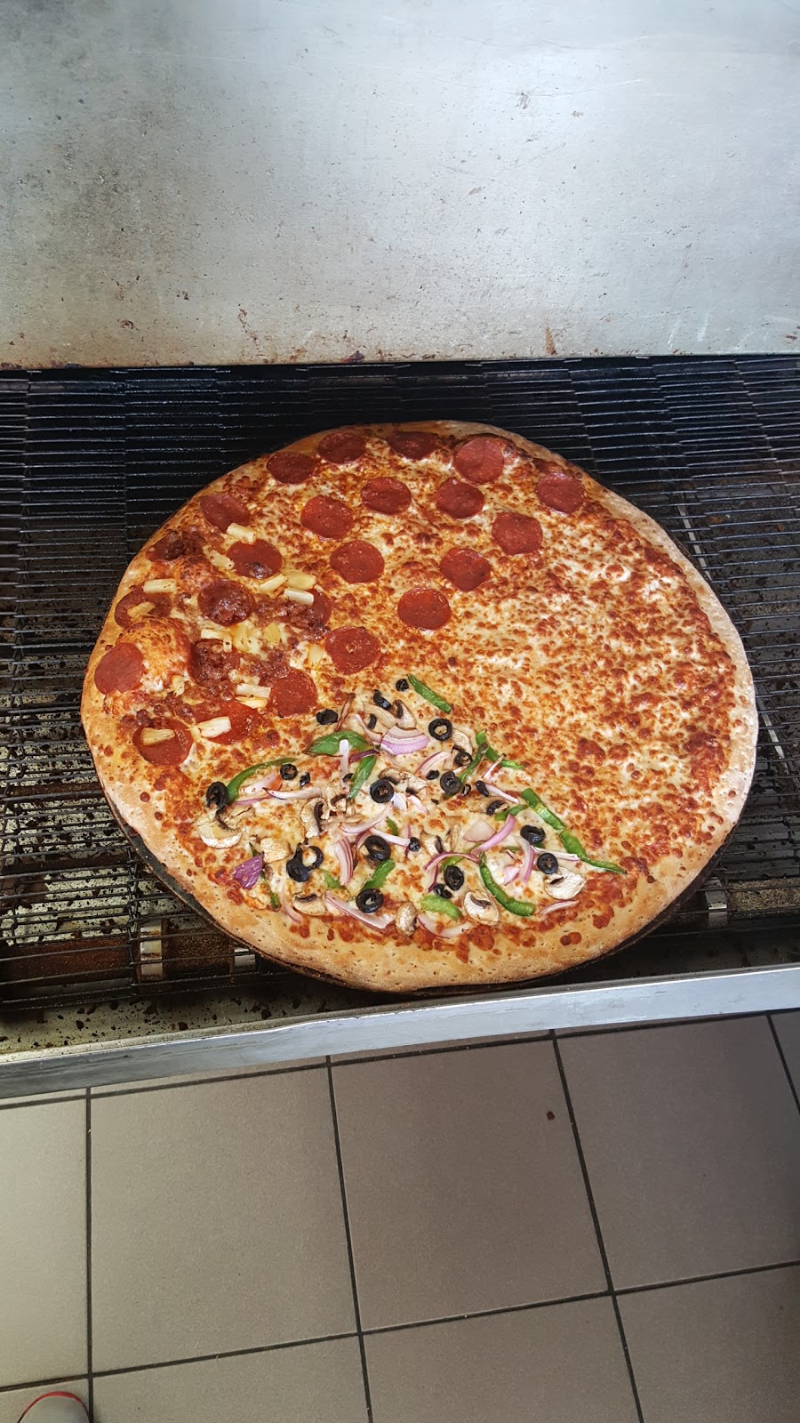 241 Pizza | 2 Philosophers Dr, Brampton, ON L6S 4C9, Canada | Phone: (416) 241-0241