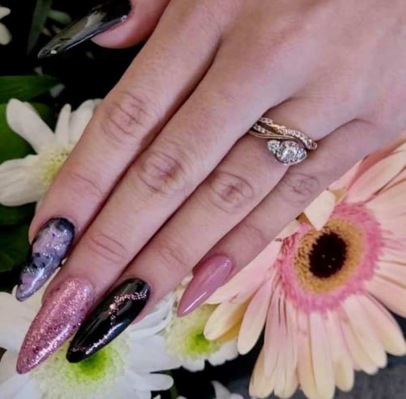 Nails by Siri | 17 Bay St, Parry Sound, ON P2A 1S4, Canada | Phone: (705) 465-2919