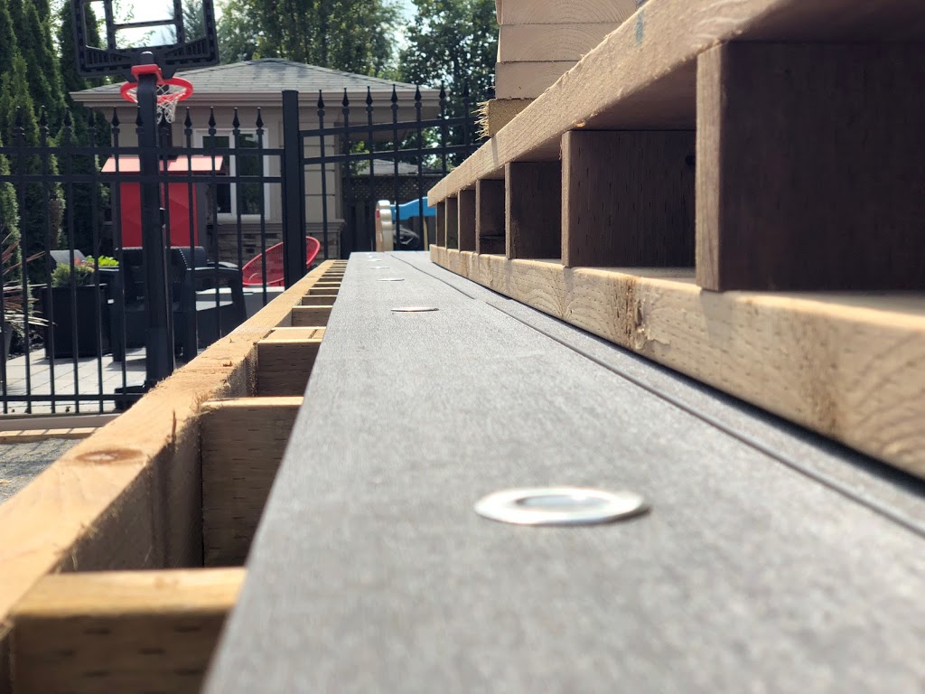 Deck Builder Vaughan | 96 Wallenberg Dr #16, Maple, ON L6A 4S5, Canada | Phone: (647) 660-3596
