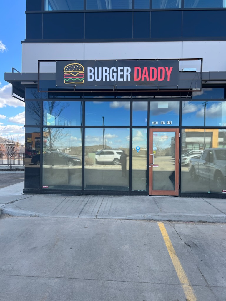 Burger daddy | 4351 167 Ave NW, Edmonton, AB T5Y 6L9, Canada | Phone: (780) 424-4256