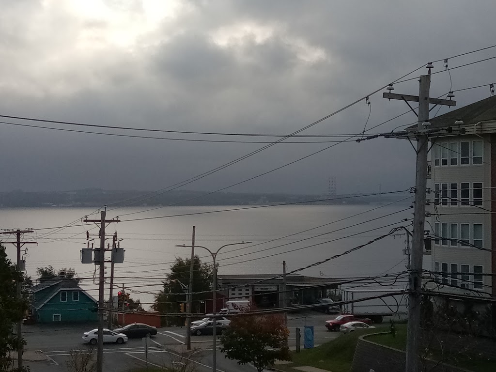 The Bluenose Inn & Suites | 636 Bedford Hwy, Halifax, NS B3M 2L8, Canada | Phone: (800) 565-2301